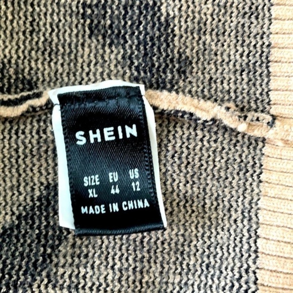 SHEIN | Women’s SHEIN White & Leopard Print Sweater Size XL. - Picture 2 of 5